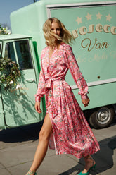 Rose Kisses Taillenkleid