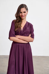 Midi šaty Plum Affair