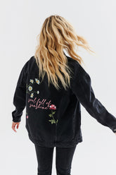 Jeansjacke mit Seele voller Sonnenschein