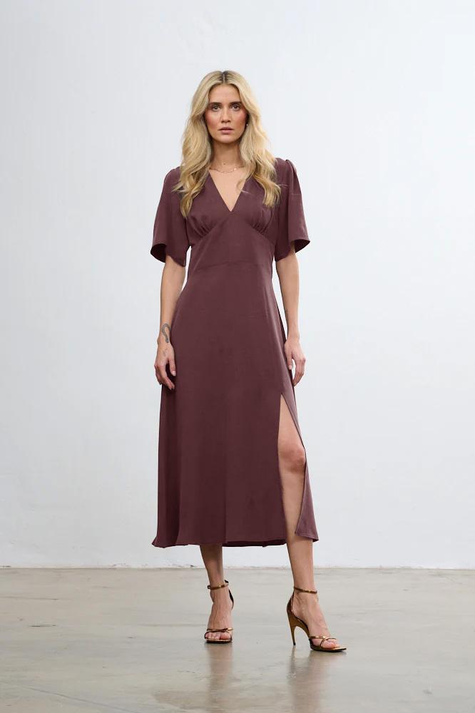 fitted lace wedding dress Cinnamon Chic midi dress – NAOKO-STORE.com