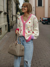 Flauschige Love-Strickjacke mit Knöpfen