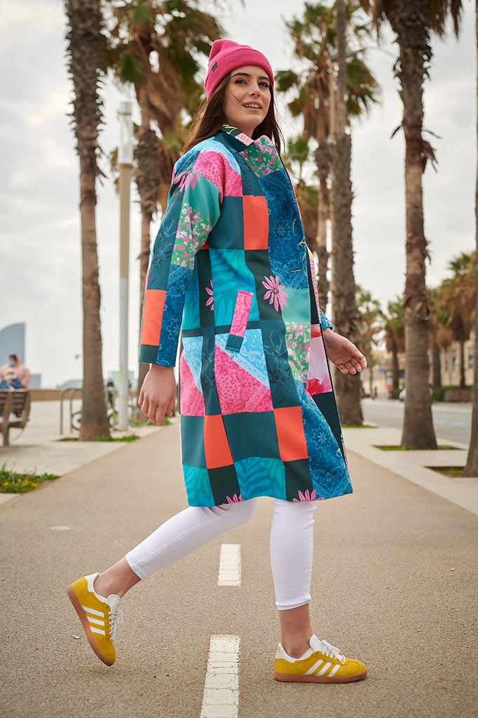 Patchworkowy-plaszcz-o-klasycznym-kroju-Garden-Of-Magic-(18)