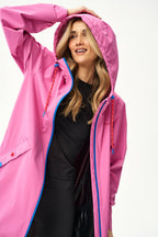 Gabardina larga rosa azúcar