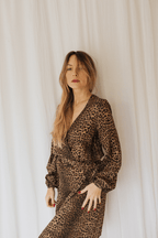 Leopardo daugiafunkcinė mini suknelė