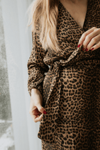 Leopardo daugiafunkcinė mini suknelė