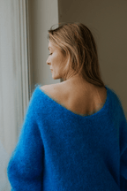 Blauer Mirage-Mohairpullover