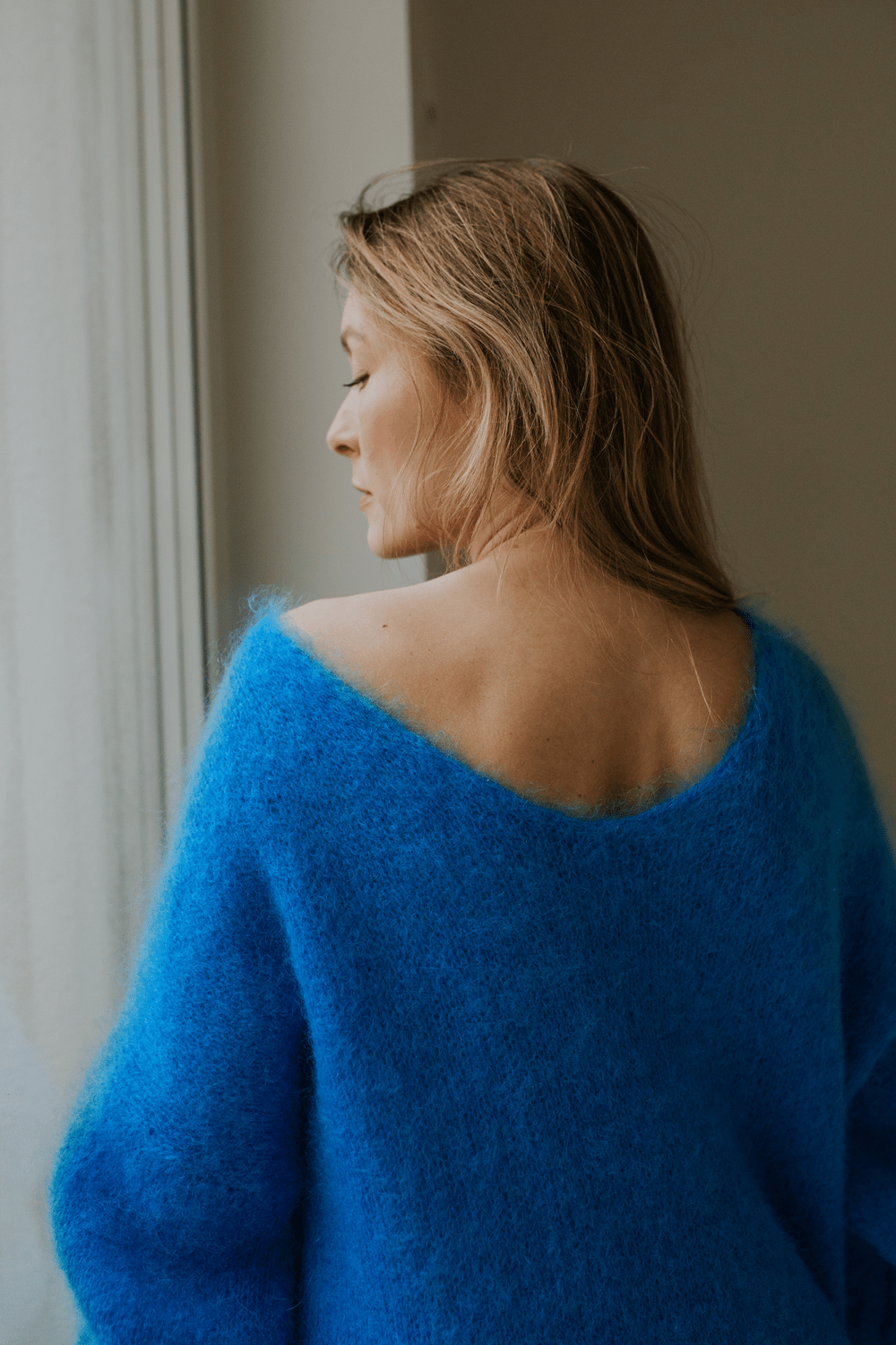 Blauer Mirage-Mohairpullover