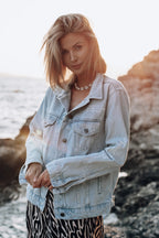 Paslaptinga kelionių džinsinė striukė