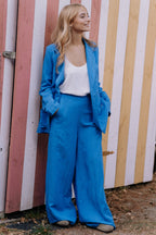 Pantaloni largi din in Blue Margarita