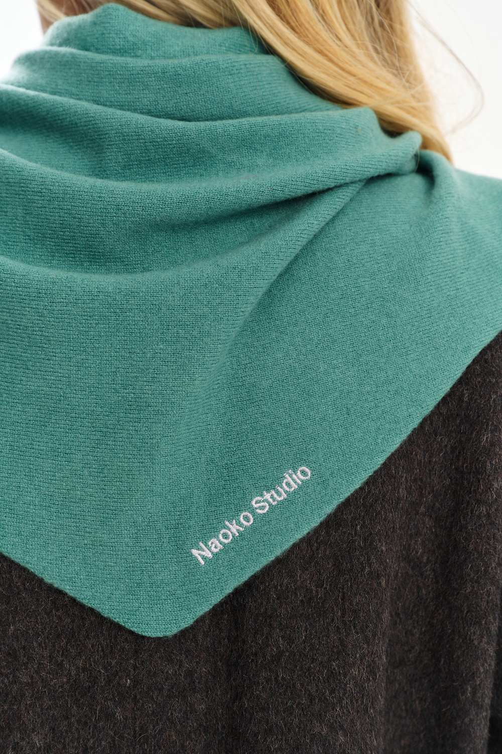 Vlněná šála Matcha Tied