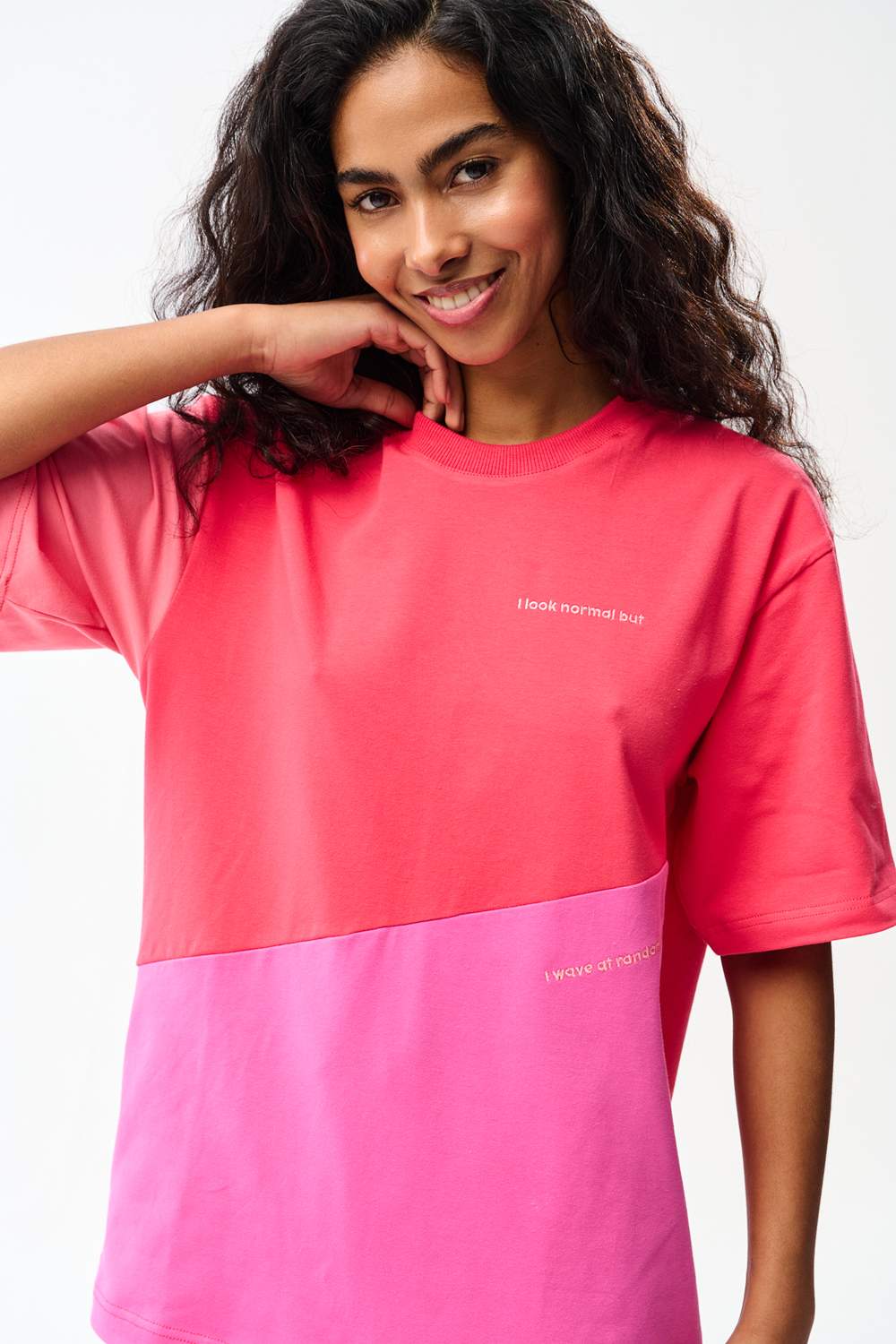 Tricou Socially Selective