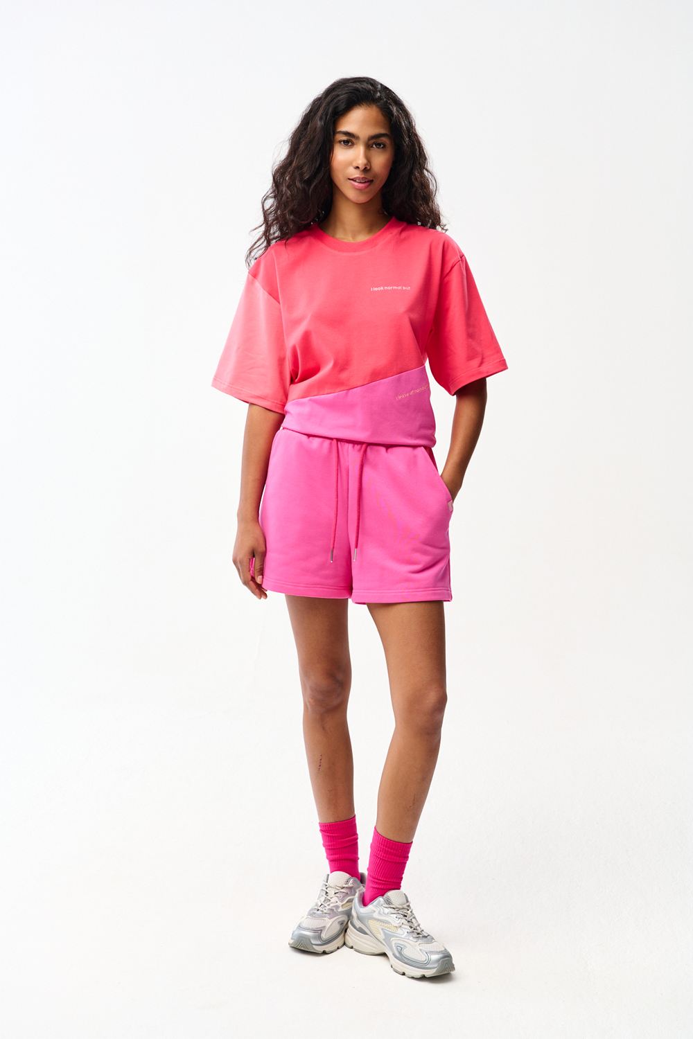 Tricou Socially Selective