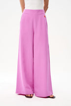 Pantaloni largi din in Primavera
