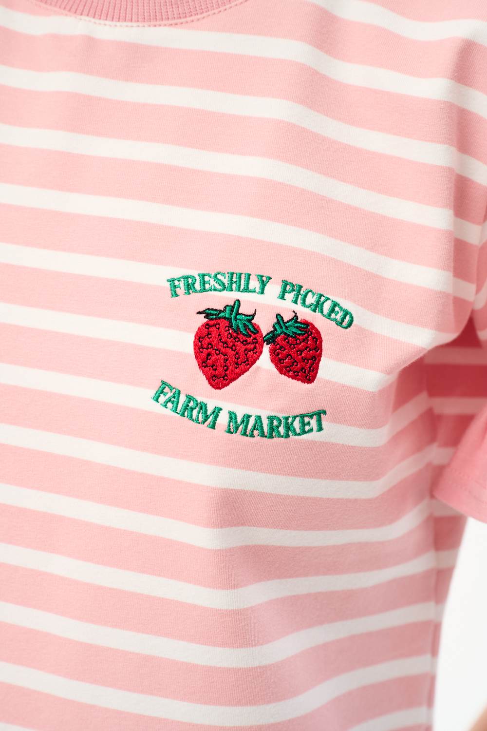 Tricou Strawberry Fields