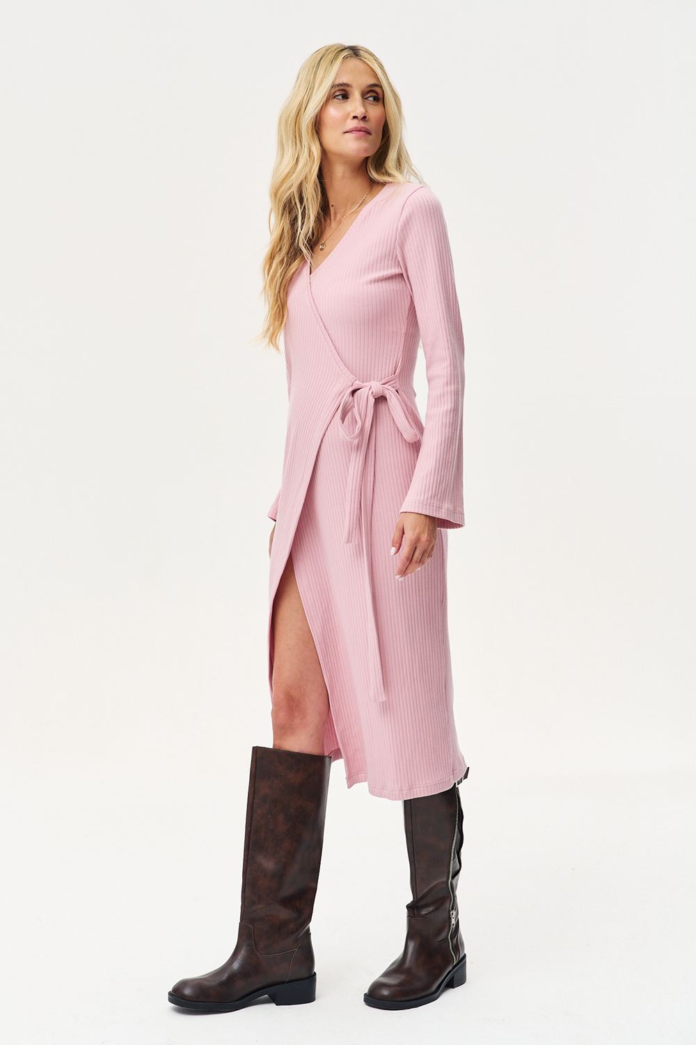 Gentle Blush Knit Midi Dress
