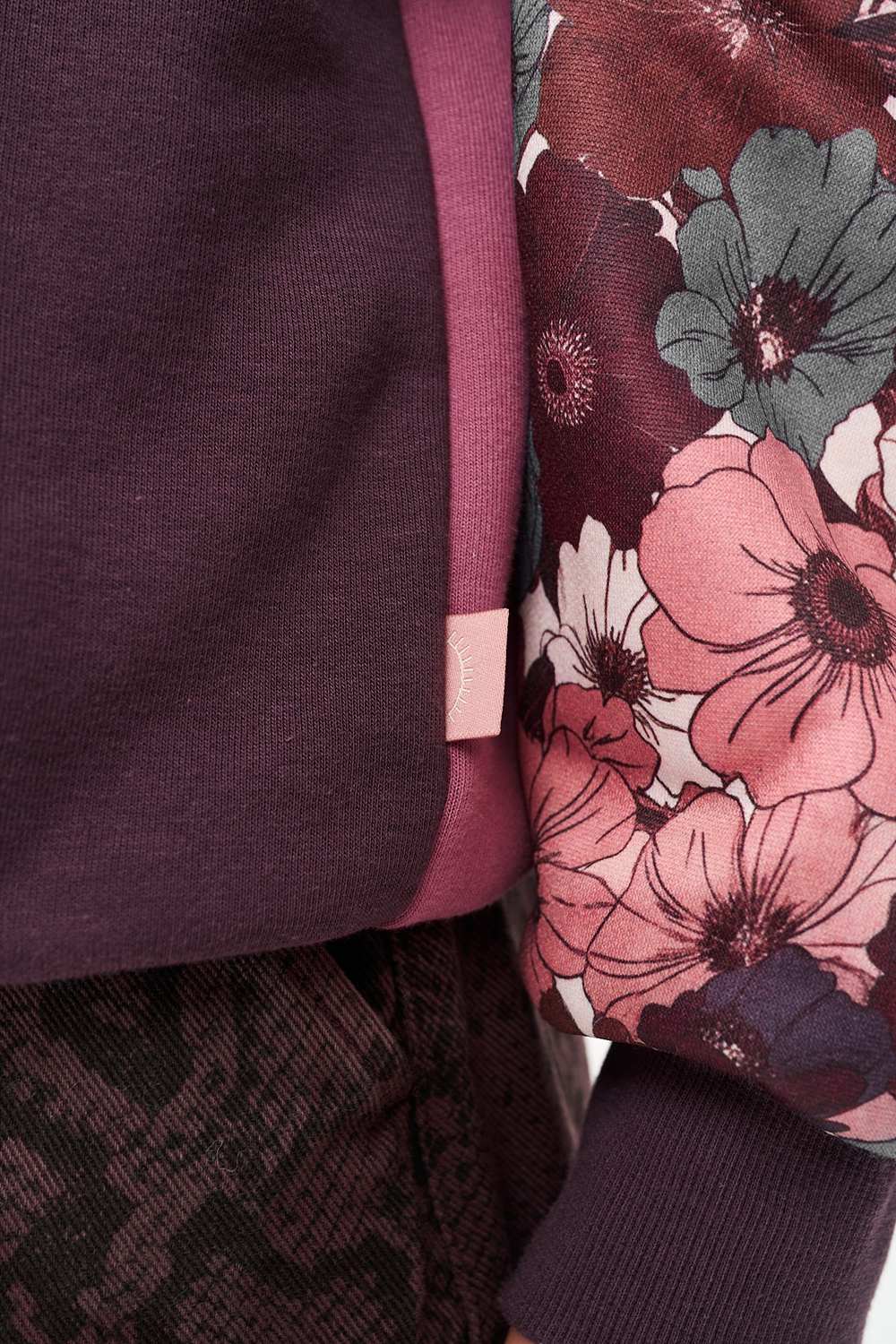 Flowing Grace sweatshirt