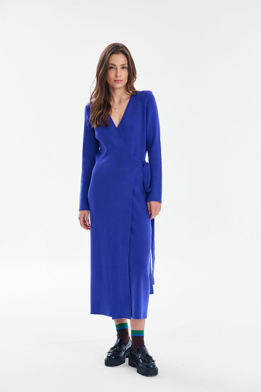 London Blue pletené midi šaty