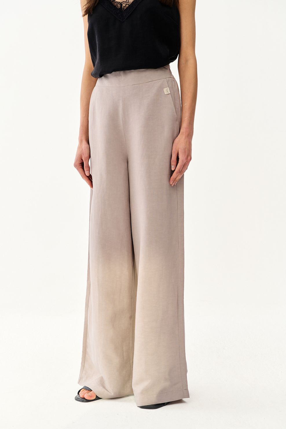 Pantaloni largi din in Cold Champagne