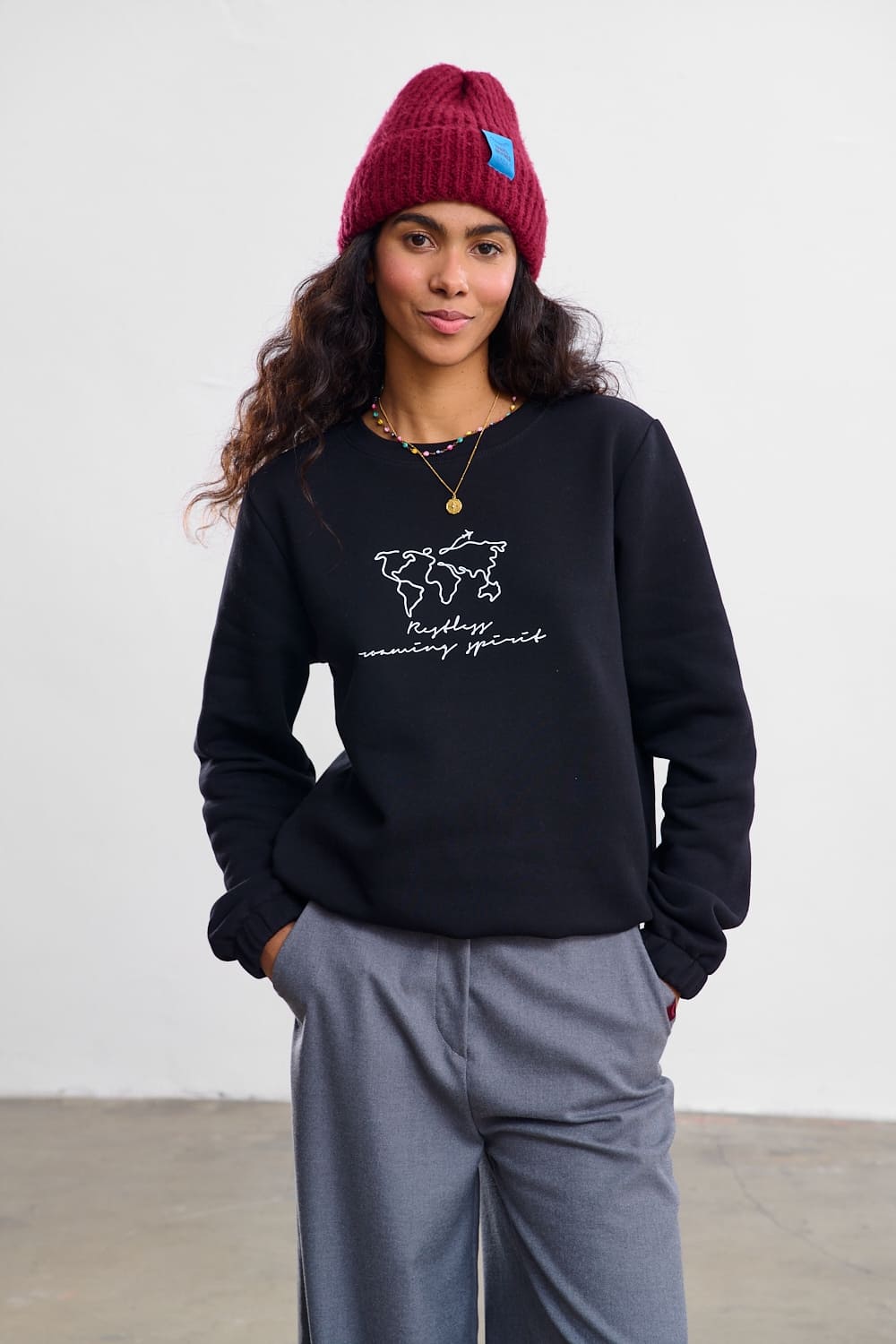 Sweatshirt med tryk Roaming Spirit