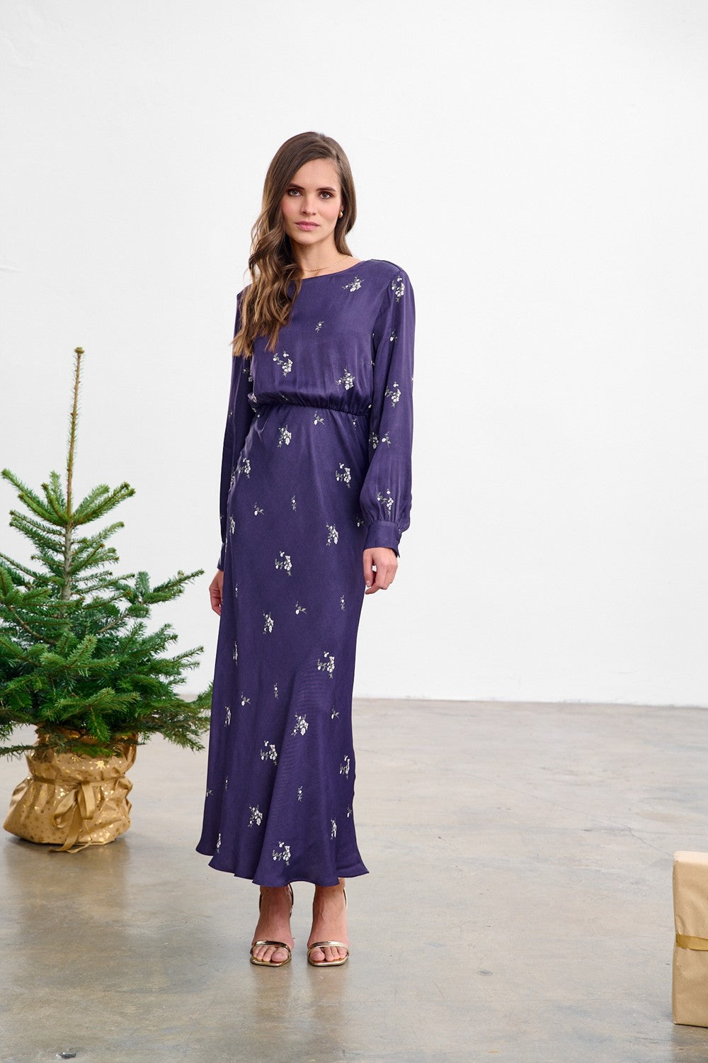 dark color maxi dress Azazie Plus Size Straight Column Maxi Floor-Length Wedding Guest Formal Dresses in Dark Emerald