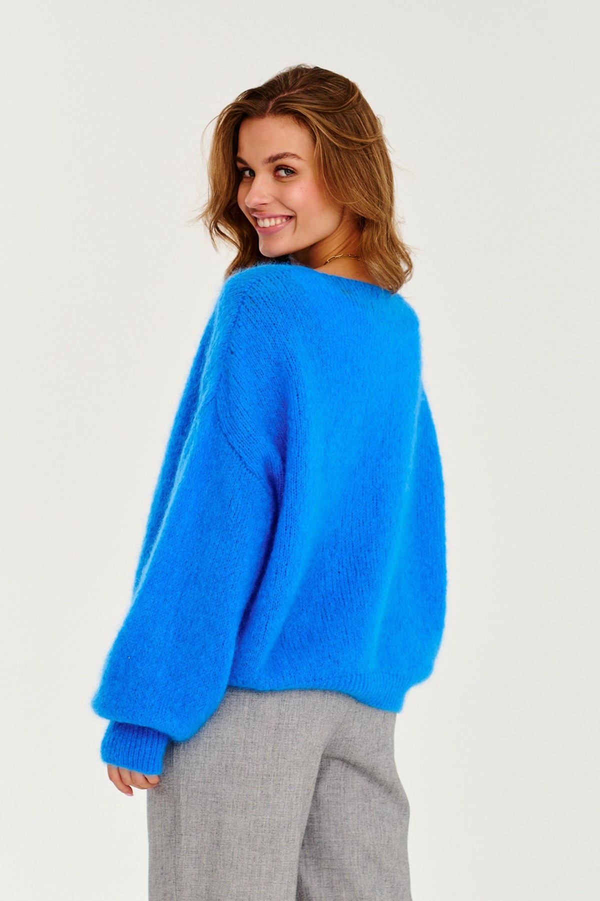 Blauer Mirage-Mohairpullover