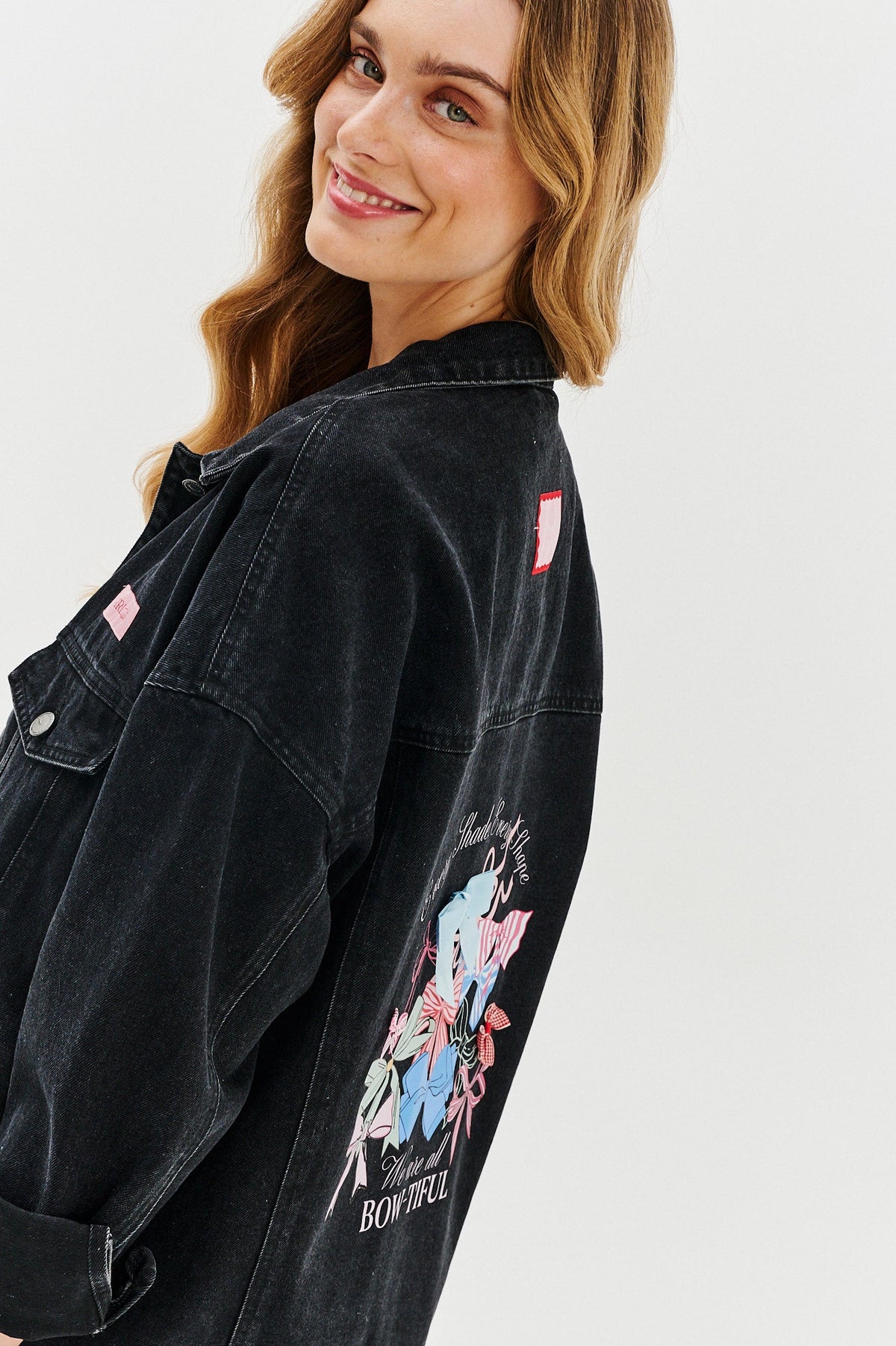 Bow-Tiful Jeansjacke
