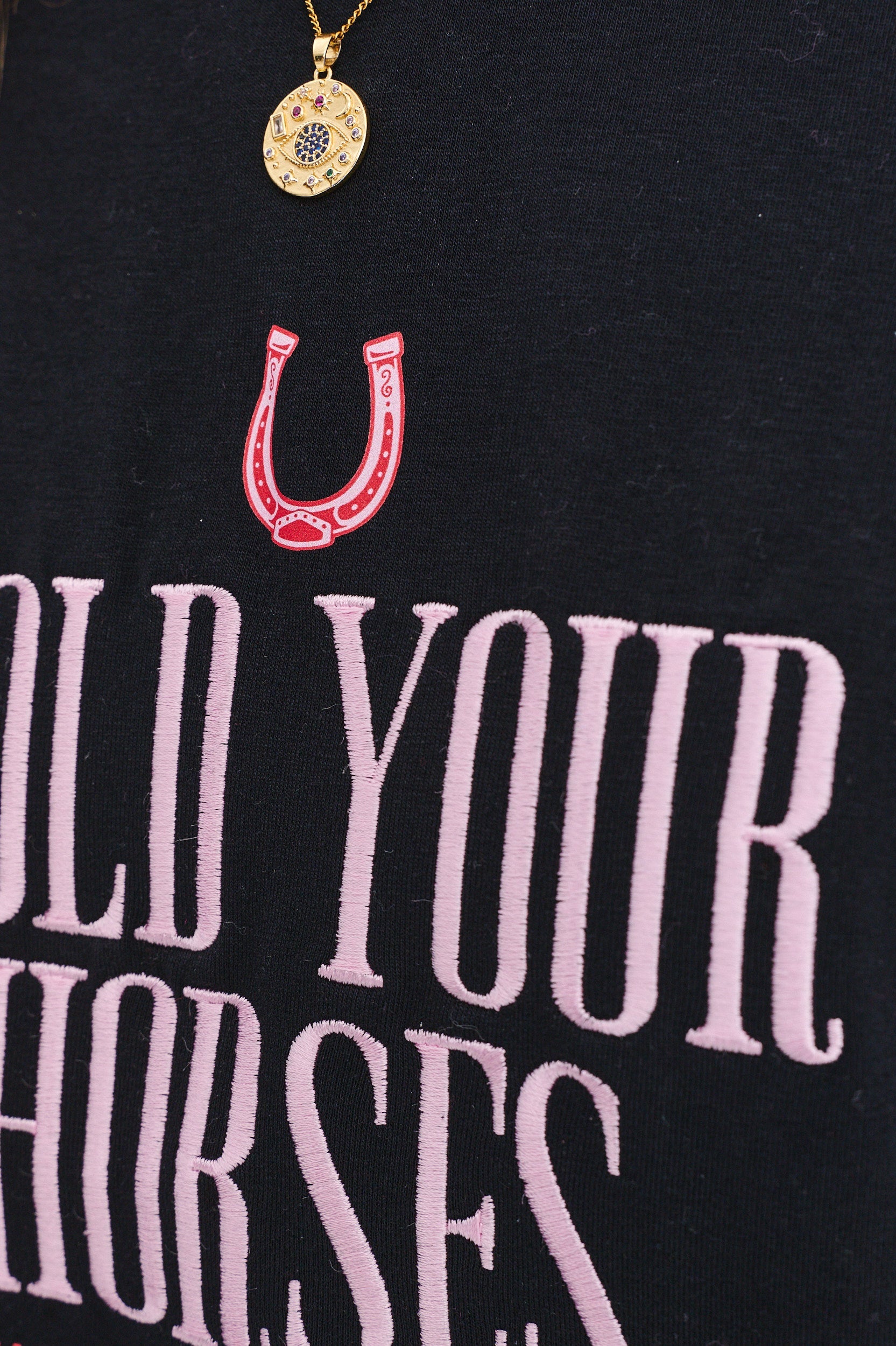 Tricou Hold Your Horses