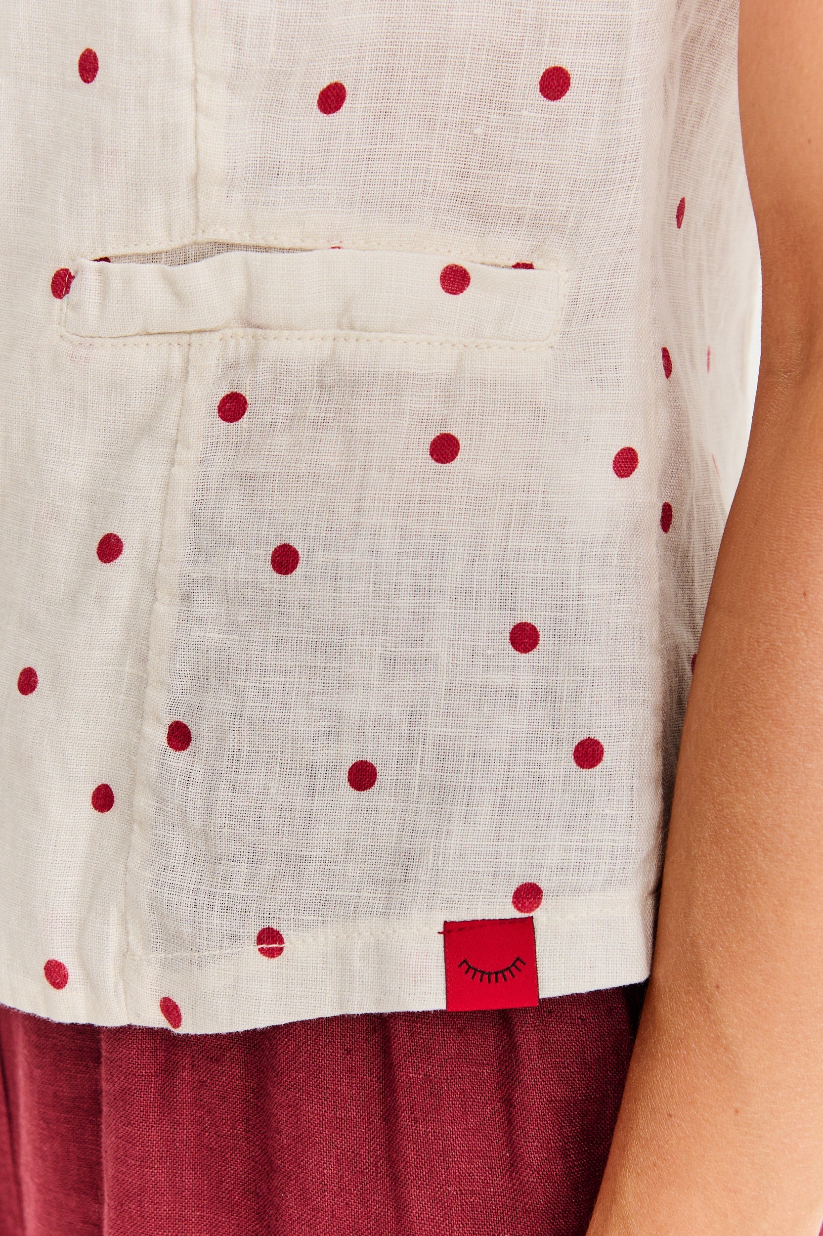 Berry Drop linen vest