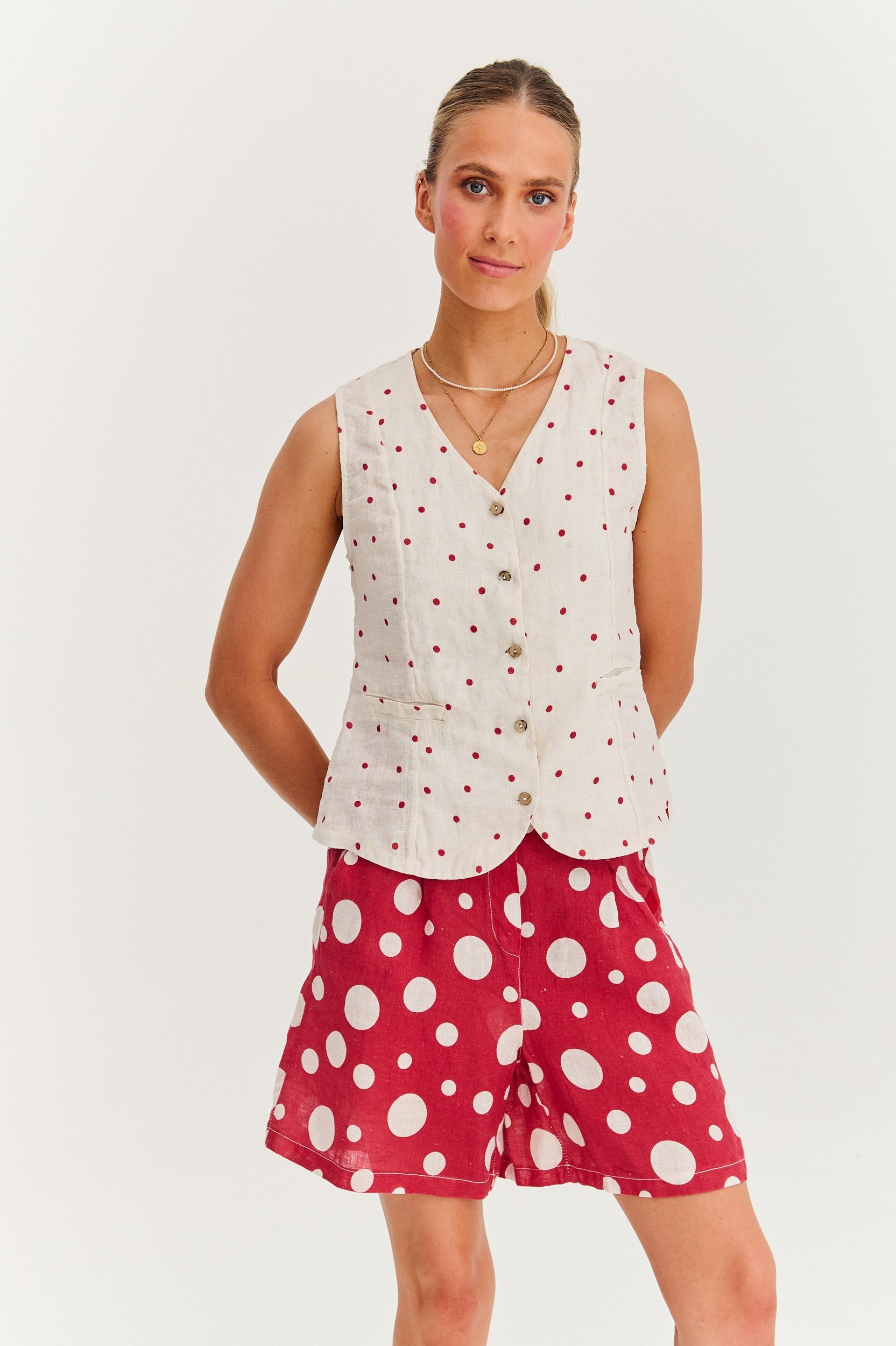 Berry Drop linen vest