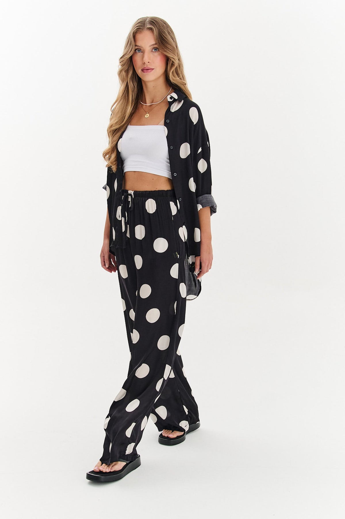 Pantalon large à pois chanceux