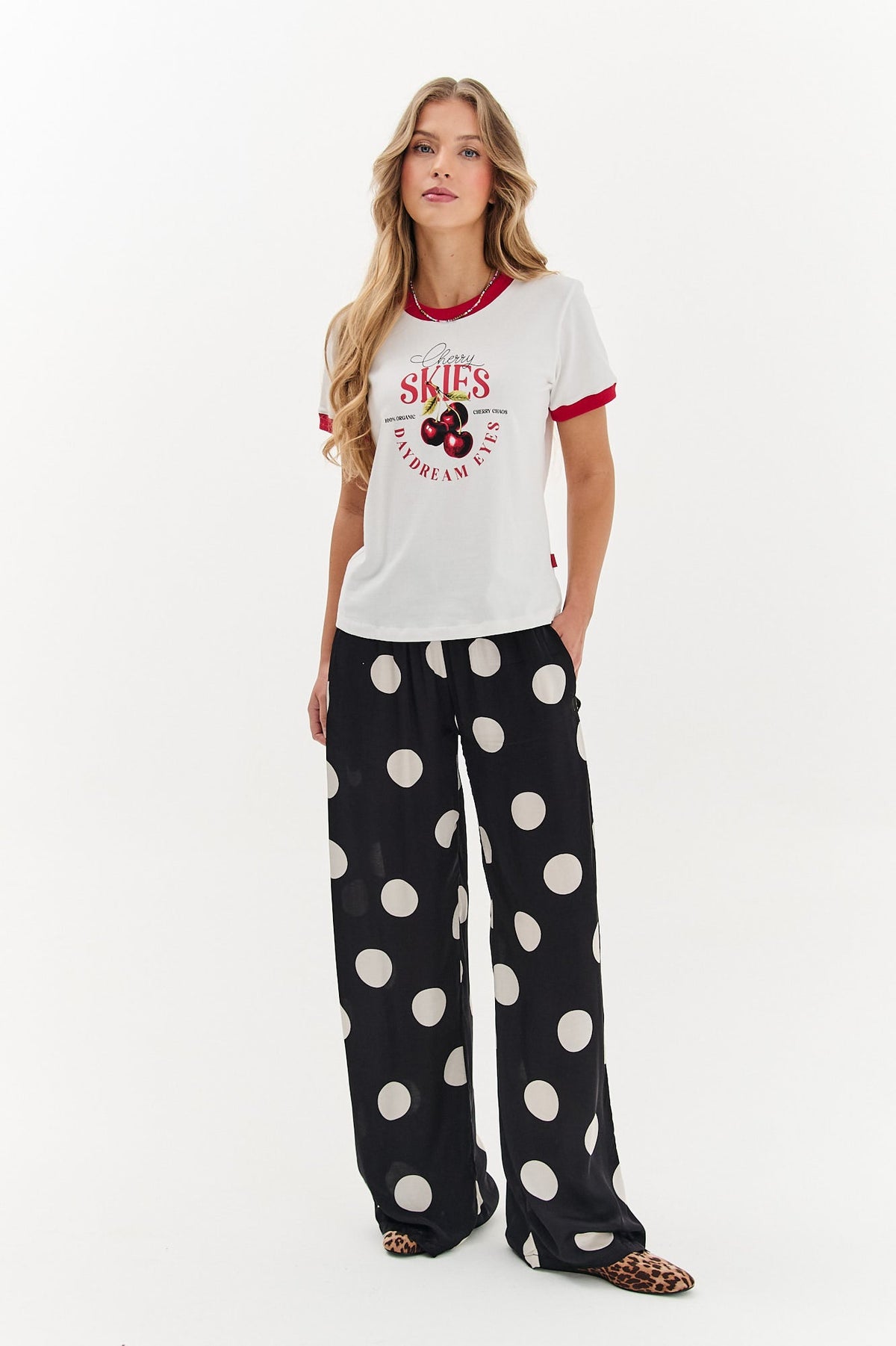Pantalon large à pois chanceux