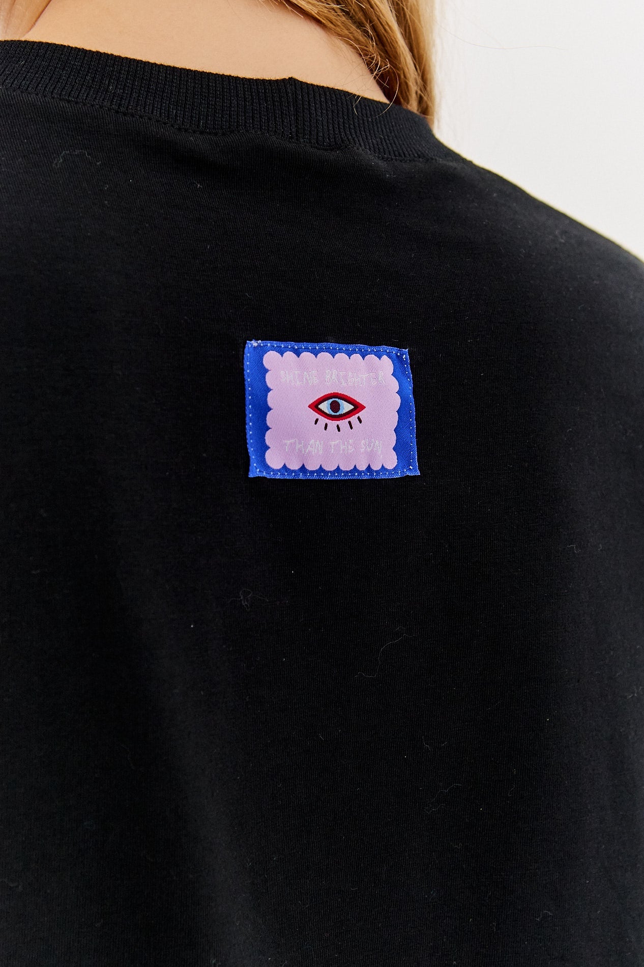 Vieux t-shirt Hello