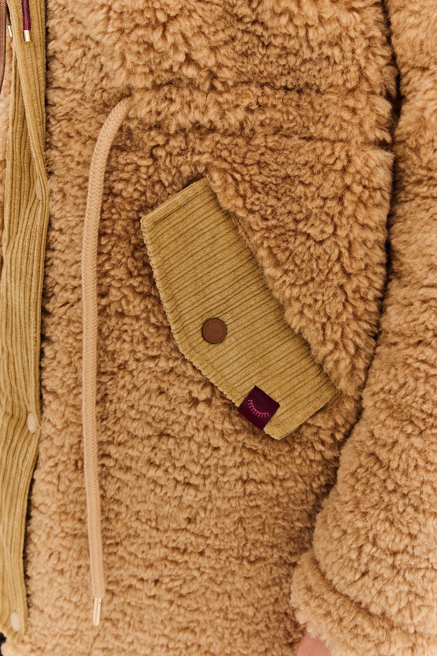 Meškiuko kailio paltas Honeywood