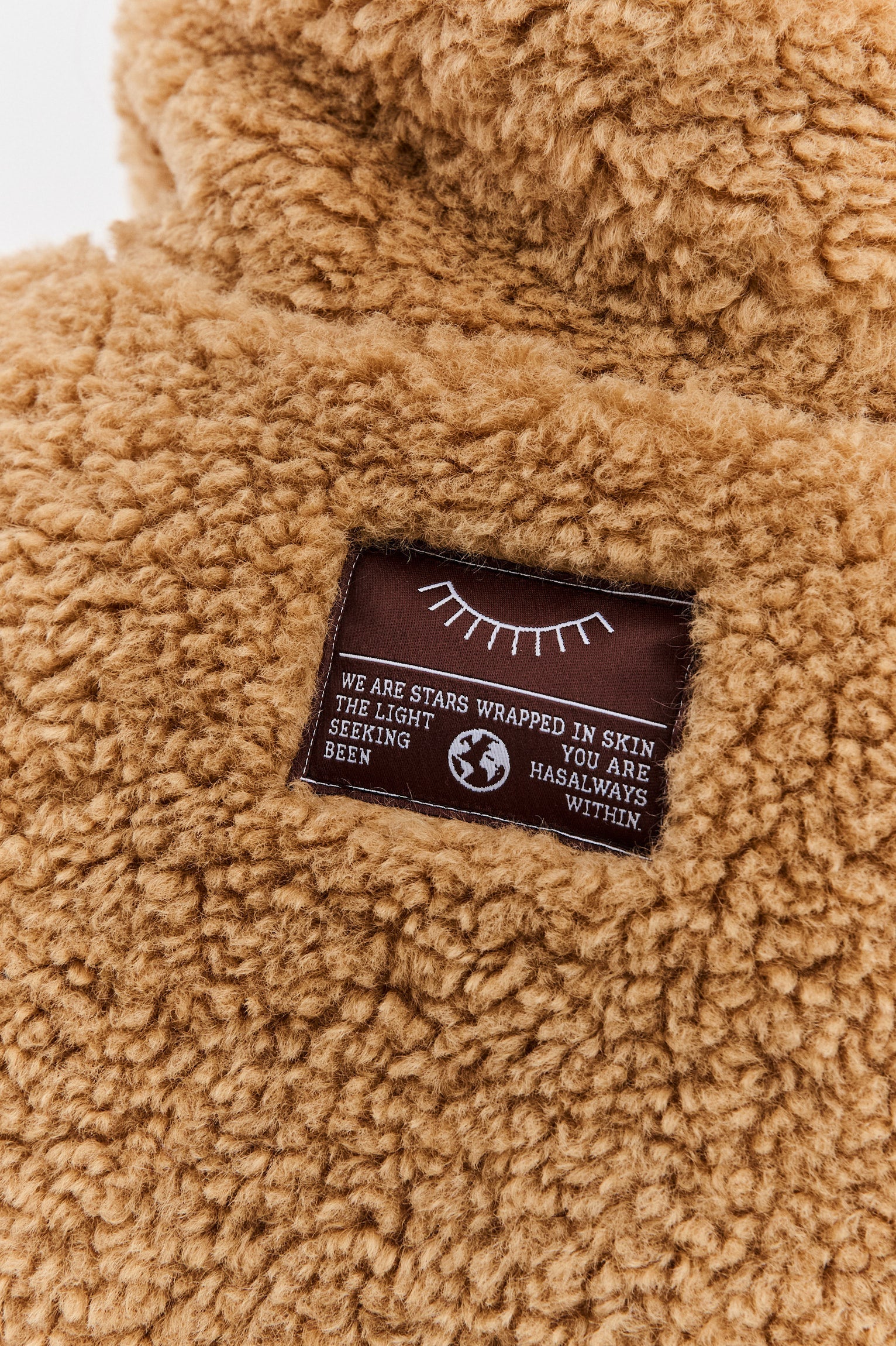 Meškiuko kailio paltas Honeywood