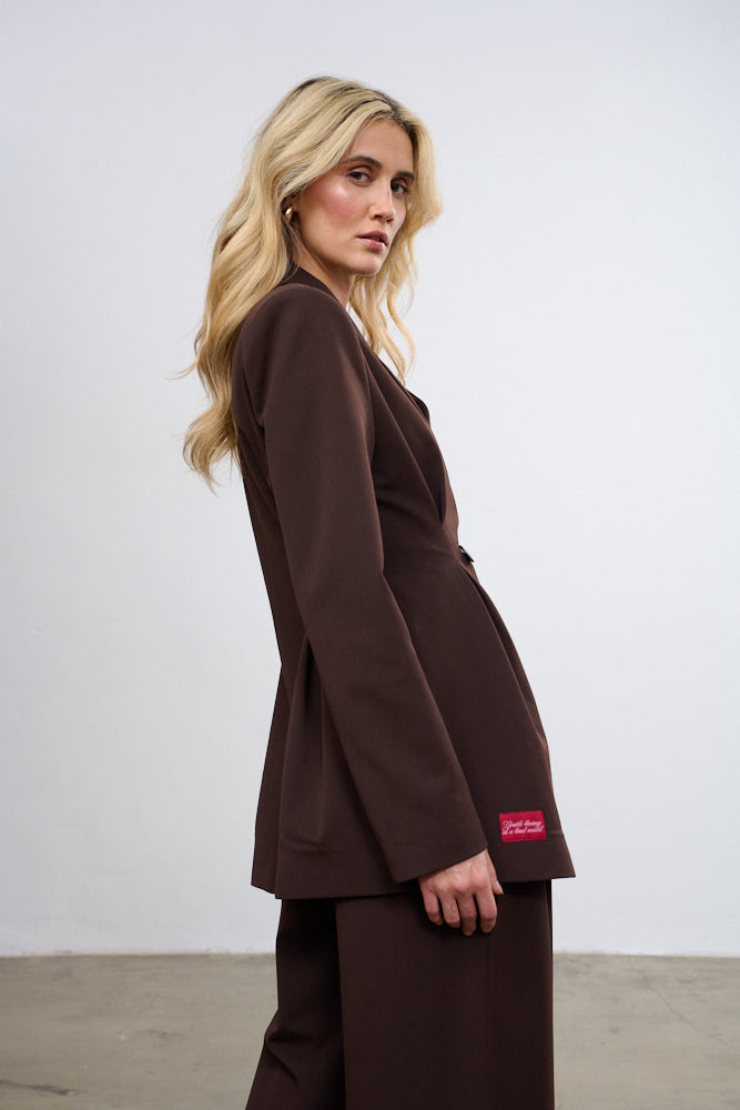 Brown Muse waisted blazer