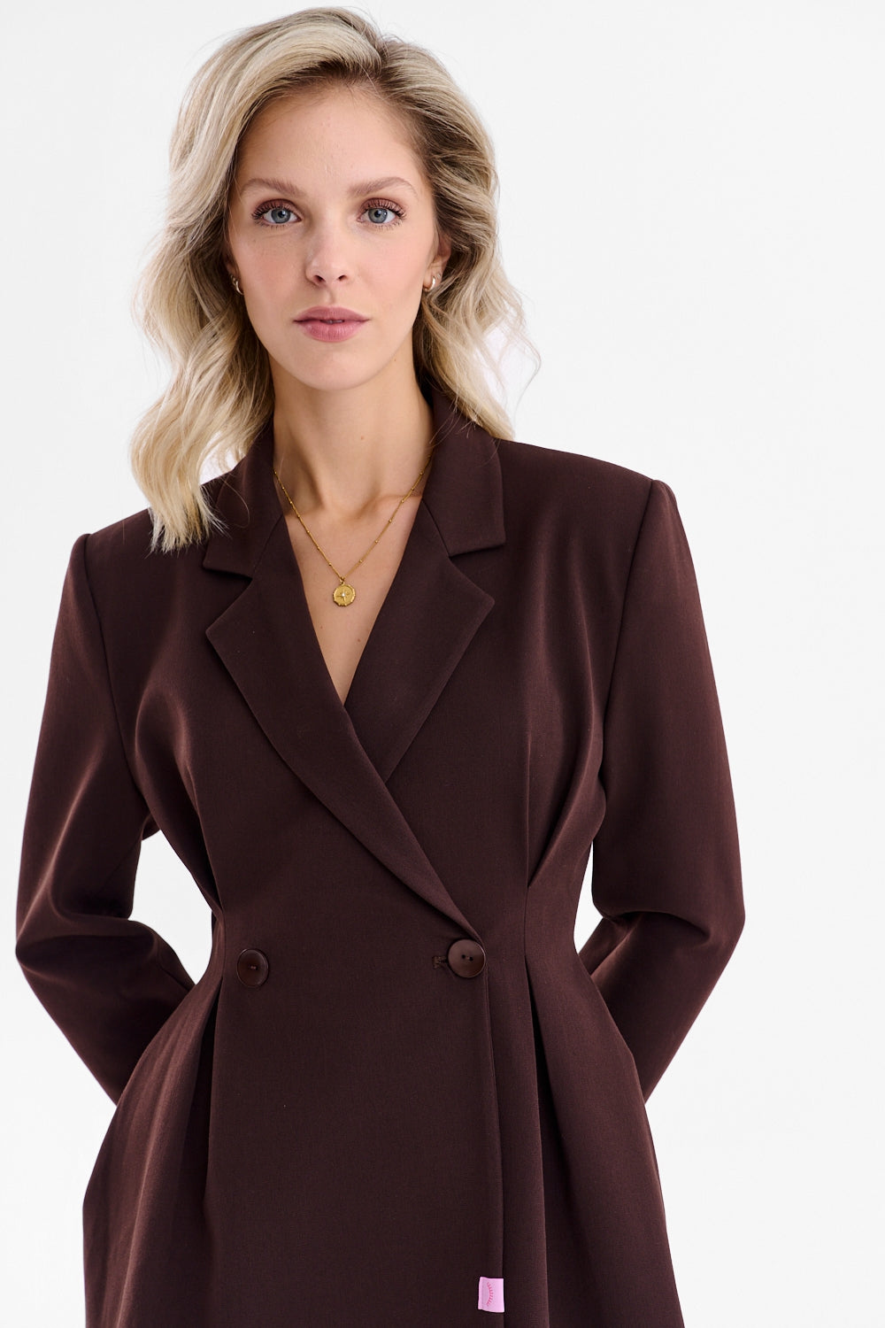Brown Muse waisted blazer