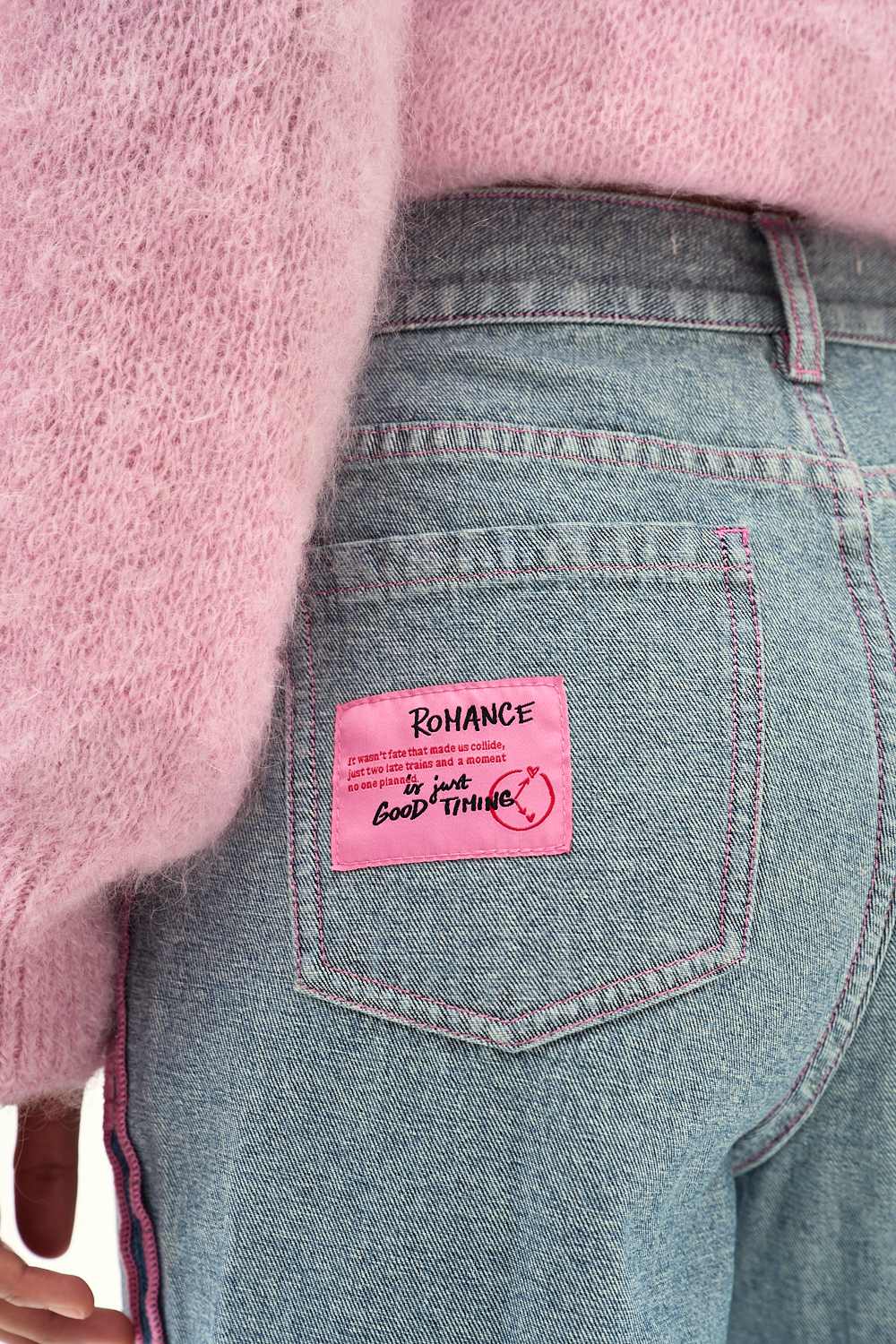 Good Timing Jeans