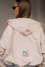 Parka corta con capucha Desert Flower