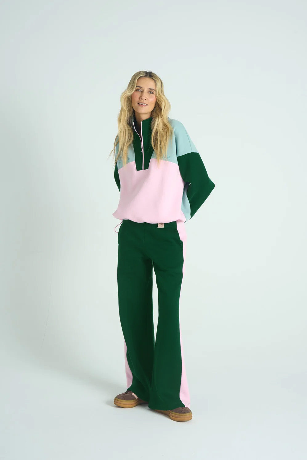 Pantaloni de trening Wise Love x Loveis Wise