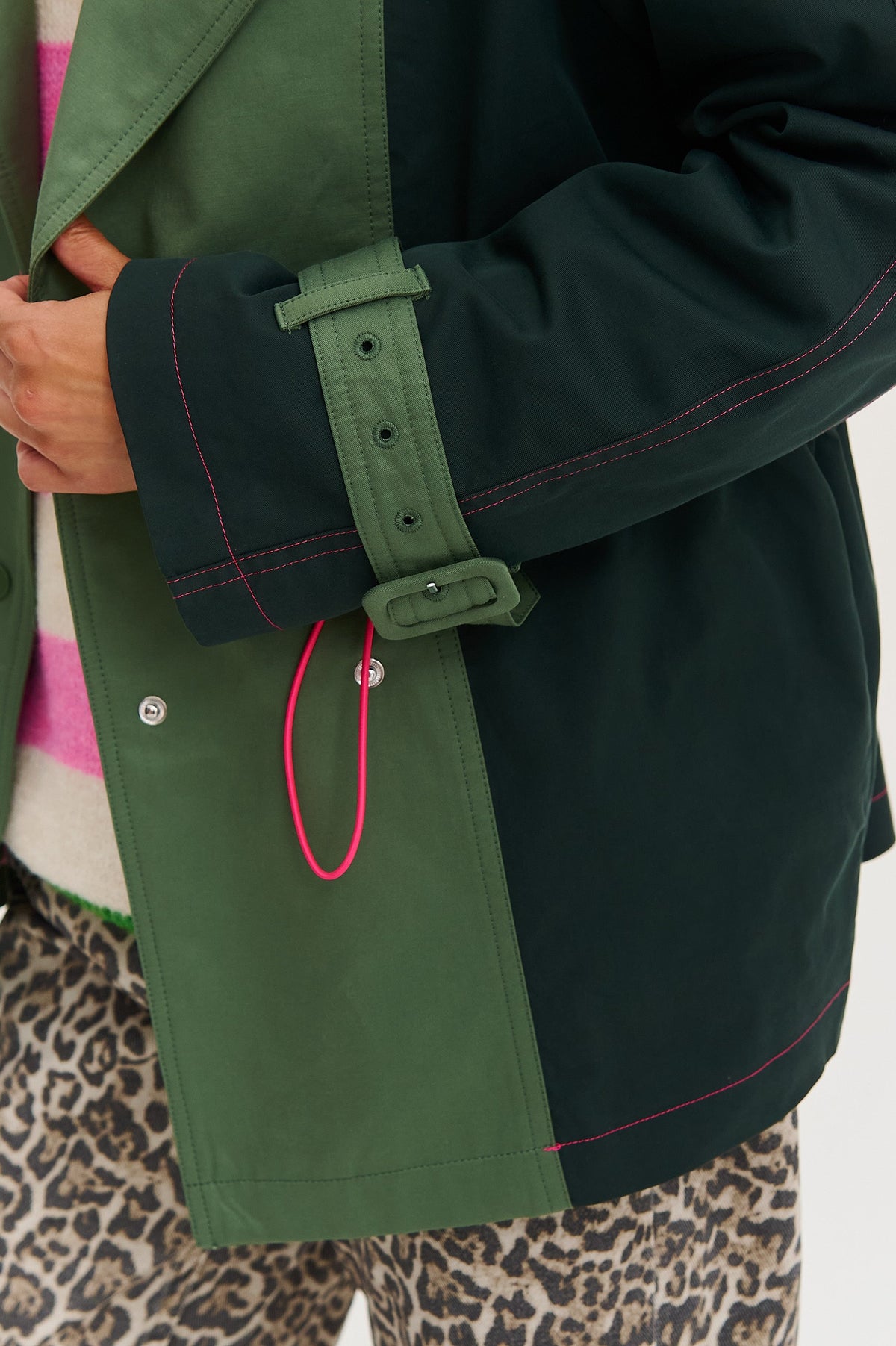 Bubble Mint kurzer Trenchcoat