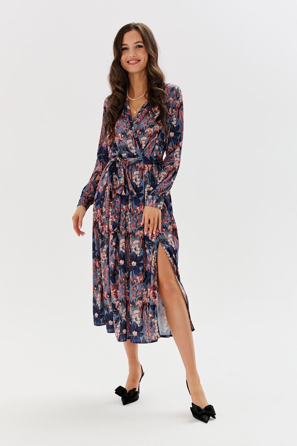 Rochie lungă The Frozen Lilly cu talie accentuată